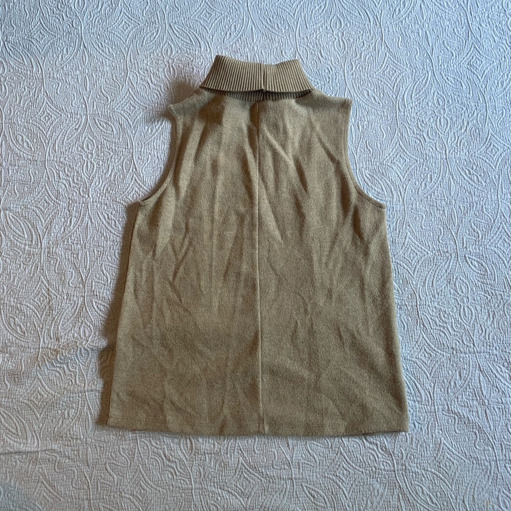 Sleeveless Mock Neck Knit Top and Matching Pants Set - Picture 3 of 9